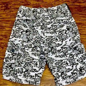 American Rag cargo shorts men’s size 28